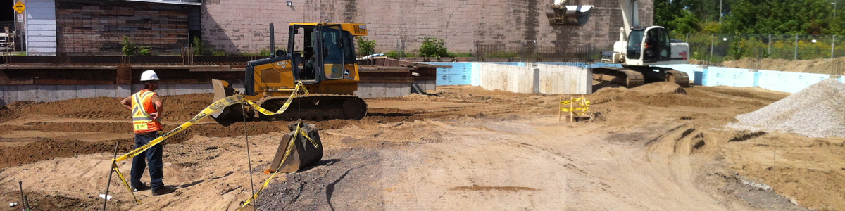 Service d'excavation et de terrassement pour drain français, fosse septique, aménagement paysager, .. sur la Rive-Sud de Montréal et ses environs / Entrepreneur Excavation Rive-Sud