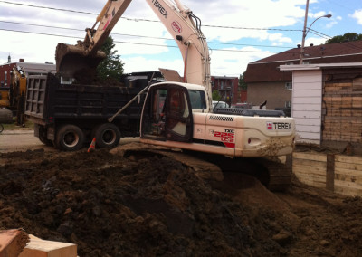 Service d’entrepreneur en terrassement et excavation à Mirabel, Saint-Eustache, Laval et sur la Rive-Nord de Montréal / Excavation Mirabel