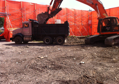 Service d’entrepreneur en terrassement et excavation à Mirabel, Saint-Eustache, Laval et sur la Rive-Nord de Montréal / Excavation Mirabel