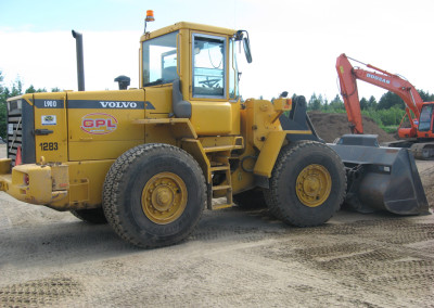 Service de location de machinerie lourde et de camion avec operateur à Mirabel, Saint-Eustache, Laval et sur la Rive-Nord de Montréal / Excavation Mirabel